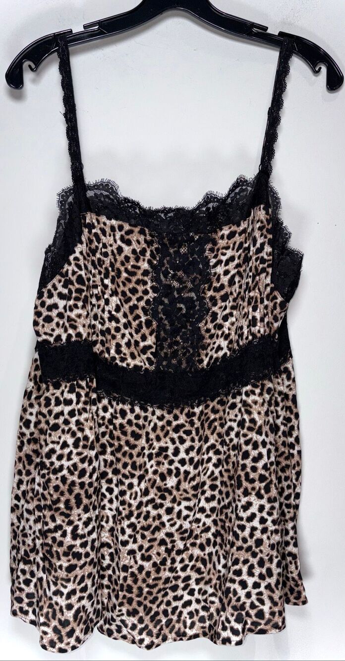 Torrid animal print tank top size 2